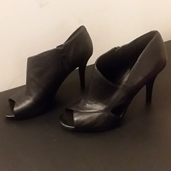 Nine West Shoes - Nine West Open Toe Heels